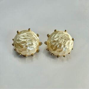 VINTAGE SIGNED SCHIAPARELLI Gold Tone Faux Pearl Clip-On Earrings RARE Jewelry